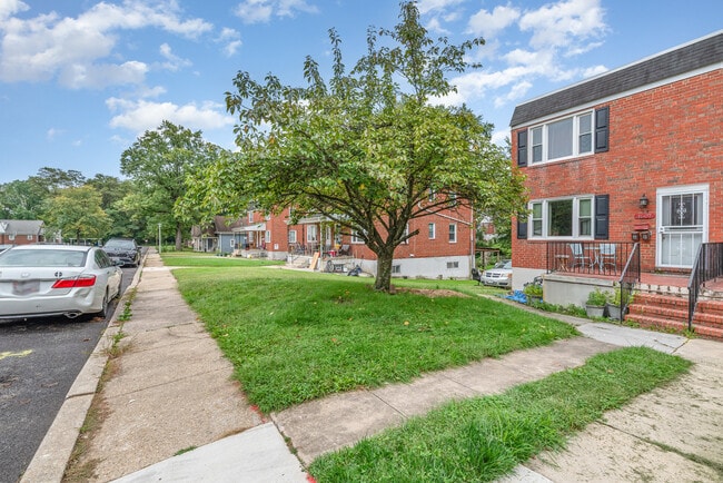 4607 Parkwood Ave in Baltimore, MD - Building Photo - Building Photo