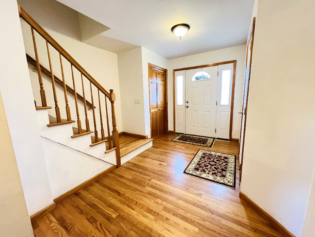 property at 172 Mariaville Rd