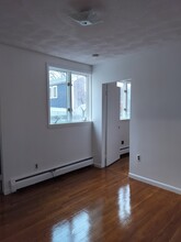 110 Thorndike St in Cambridge, MA - Building Photo - Building Photo