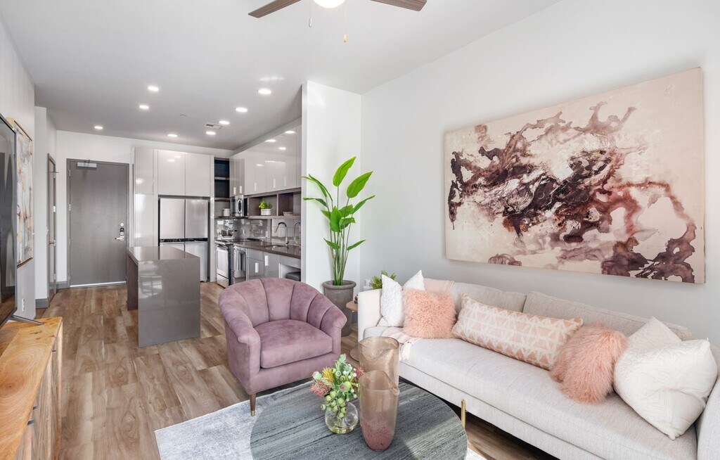 Live Grandscape Apartments in The Colony, TX