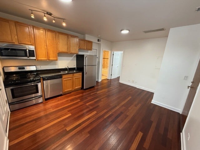 2321 N Oak Park Ave in Chicago, IL - Building Photo - Building Photo