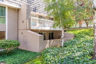 675 Sharon Park Dr in Menlo Park, CA - Building Photo - Building Photo