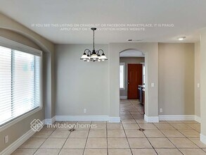 9425 Deer Lodge Ln in Las Vegas, NV - Building Photo - Building Photo