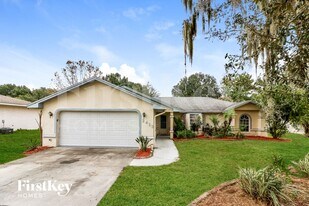 2413 Timbercreek Loop E in Lakeland, FL - Building Photo