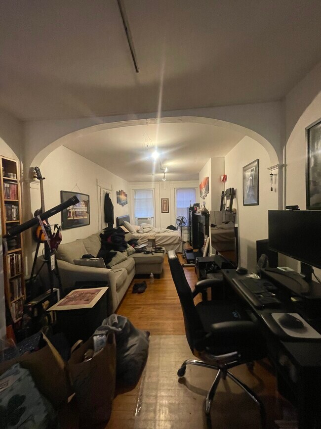 52 S Russell St, Unit 2 in Boston, MA - Building Photo - Building Photo