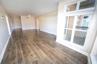 1915 N Water St in Milwaukee, WI - Building Photo - Building Photo