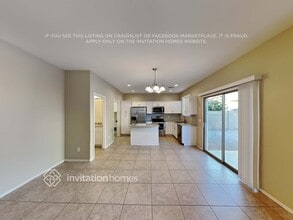 17412 W Mandalay Ln in Surprise, AZ - Foto de edificio - Building Photo