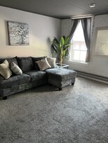 7 Lake St, Unit Furnished Apartment