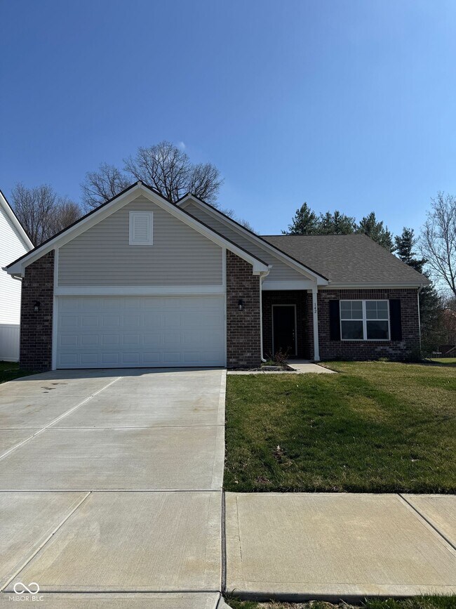 142 Winding Brook Way in Pendleton, IN - Building Photo - Building Photo