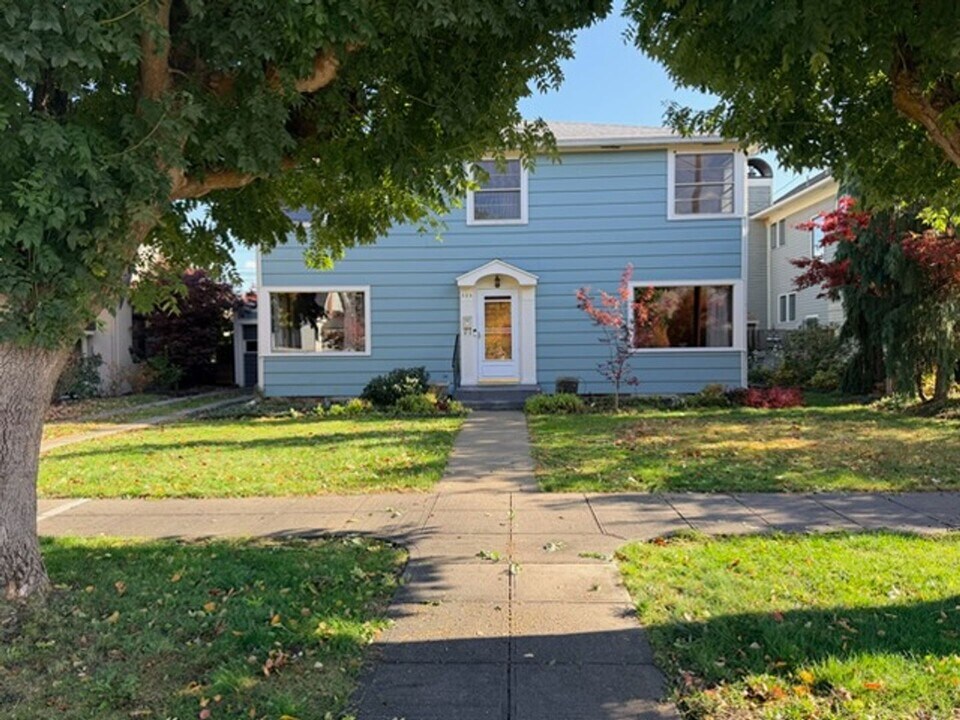 133 S Franklin Ave in Wenatchee, WA - Building Photo