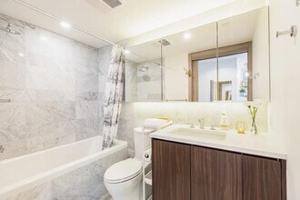 89 Nelson St. in Vancouver, BC - Building Photo - Building Photo