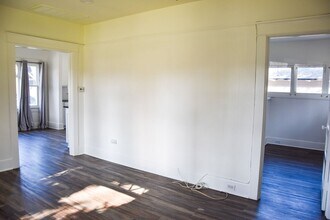 384-394 S Grand St in Orange, CA - Building Photo - Building Photo