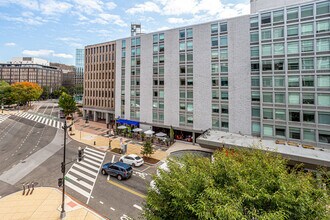 1177 22nd St NW, Unit 8J in Washington, DC - Building Photo - Building Photo