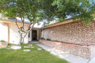 7721 Maehs Terrace in Oklahoma City, OK - Foto de edificio - Building Photo