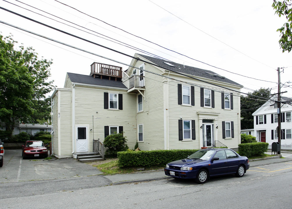 28 School St in Rockport, MA - Building Photo