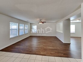 18754 Westgate Park Dr in Cypress, TX - Building Photo - Building Photo