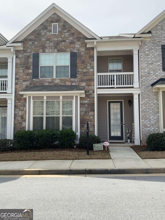 7595 Bucknell Terrace in Fairburn, GA - Building Photo