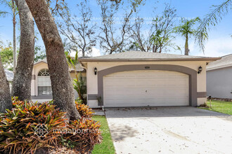 4004 Fontana Pl in Valrico, FL - Building Photo - Building Photo