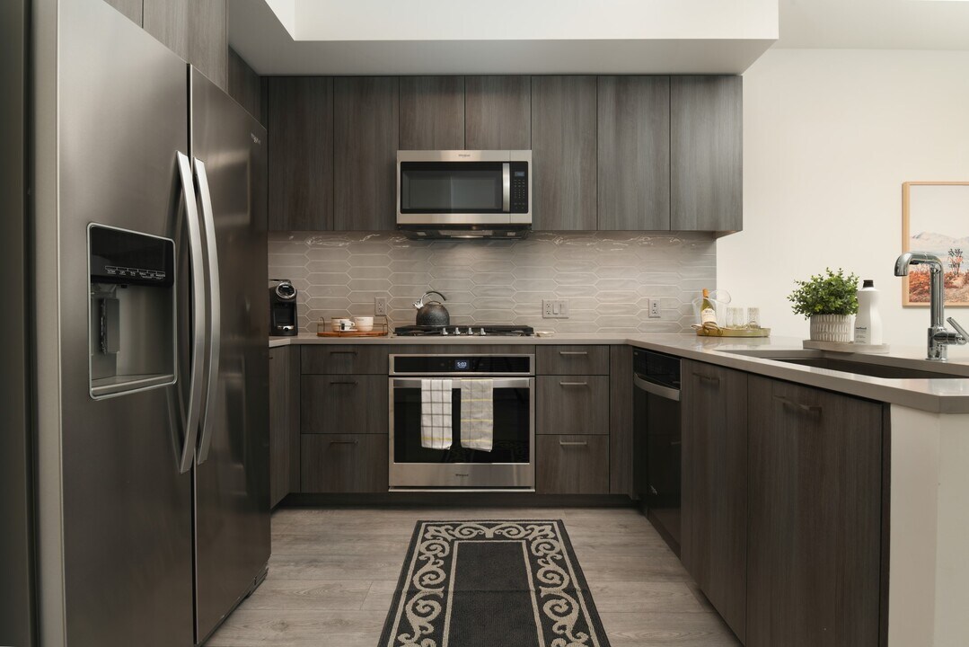 907 W Madison St, Unit 1513 in Chicago, IL - Foto de edificio