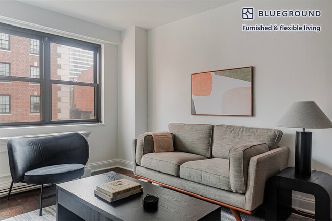 property at 160 E 88th St