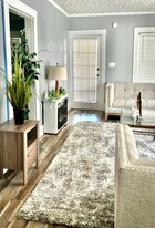 1665 N Mallory St in Hampton, VA - Building Photo