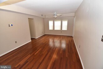 1816 Queens Ln in Arlington, VA - Building Photo - Building Photo