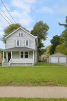 287 6th St, Unit 287 6th st Apt 2 in Rochester, NY - Building Photo