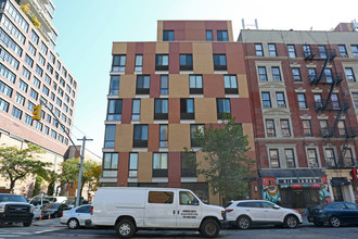 1473  5th Avenue in New York, NY - Building Photo - Building Photo