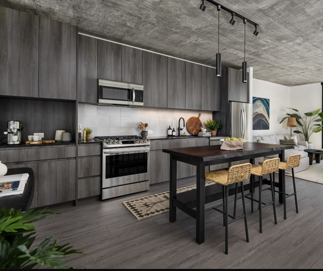 property at 1394 W Randolph St