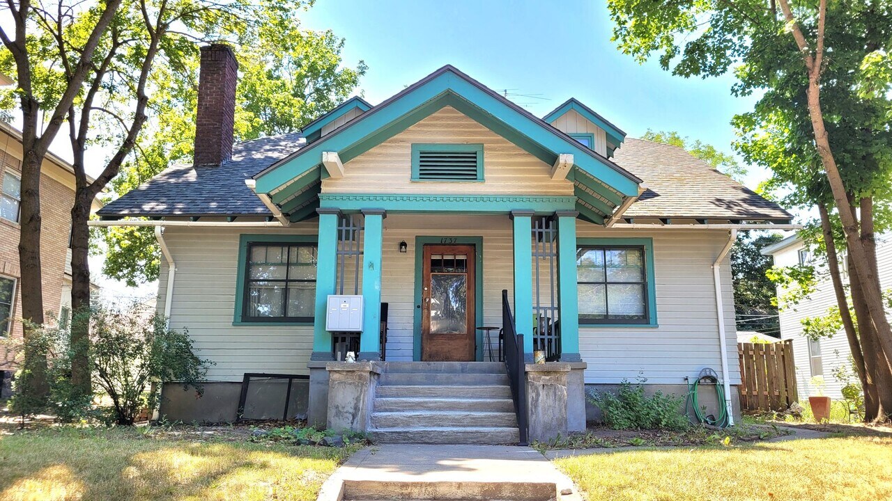1737 W Tenth Ave, Unit 1735 in Spokane, WA - Building Photo