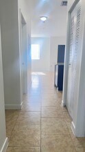 7845 W 5th Ct, Unit A3 in Hialeah, FL - Building Photo - Building Photo