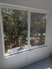 8561 Villa La Jolla Dr, Unit G in La Jolla, CA - Building Photo - Building Photo