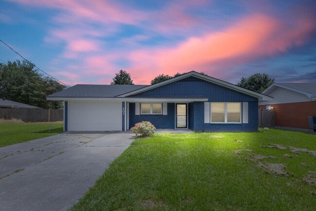 503 Hickok St in Sulphur, LA - Building Photo - Building Photo