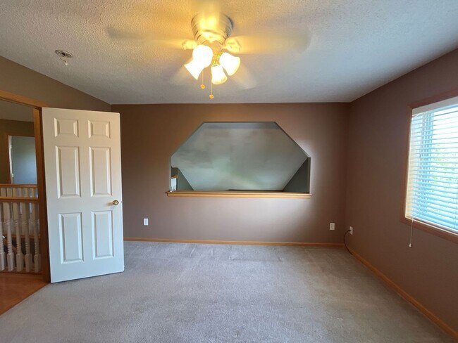 1651 Chadum Ln in Shakopee, MN - Building Photo - Building Photo