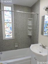 47 Dane St, Unit Grdn in Somerville, MA - Building Photo - Building Photo