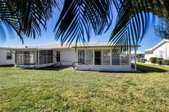 3807 Joyce Dr in Bradenton, FL - Building Photo - Building Photo