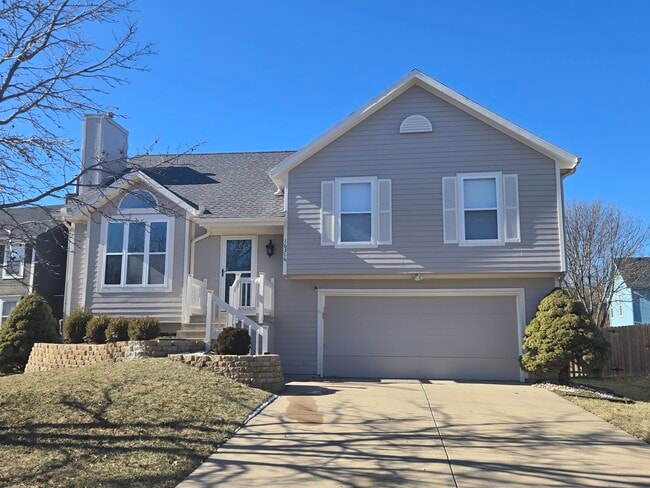 property at 16316 S Hunter St