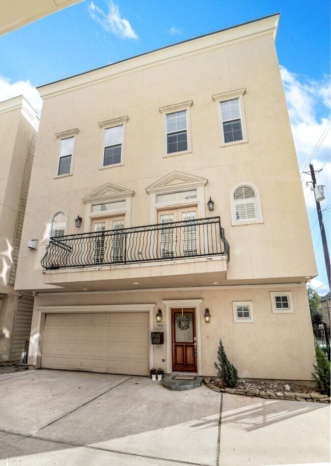 1502 Birdsall St in Houston, TX - Building Photo - Building Photo