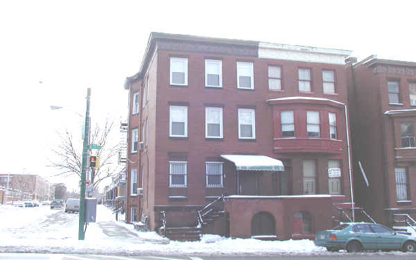 Campus Square in Baltimore, MD - Building Photo - Building Photo