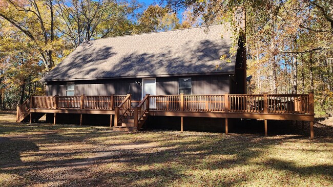 property at 1033 Lick Skillet Rd