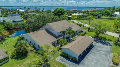 15080 Riverbend Blvd in North Fort Myers, FL - Foto de edificio - Building Photo