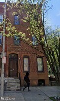 1734 W Diamond St in Philadelphia, PA - Building Photo