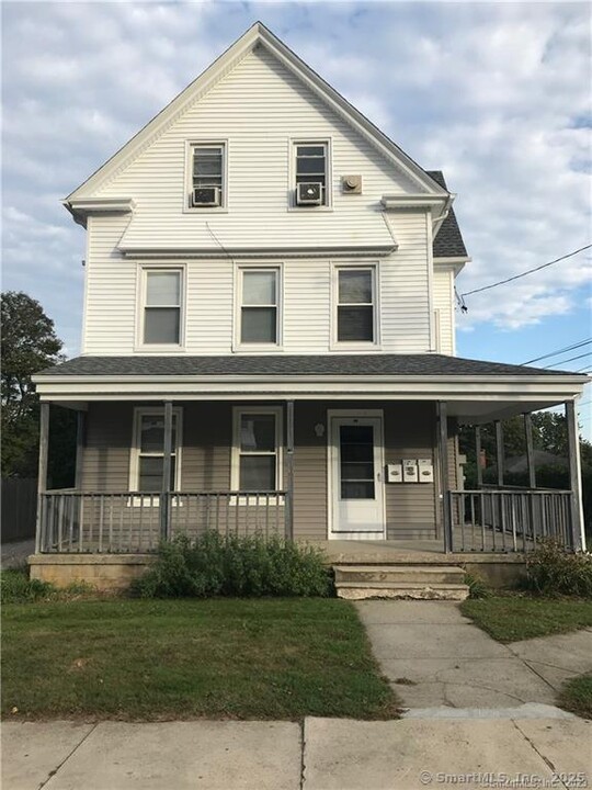 43 Stillman Ave in Stonington, CT - Building Photo