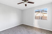 986 Dewalt St photo'