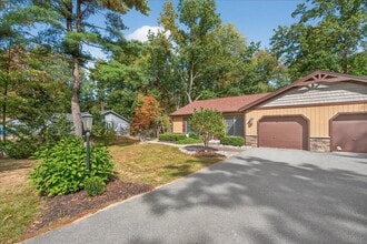 7 James Ct in Gansevoort, NY - Building Photo - Building Photo