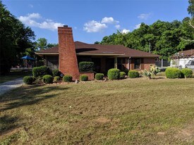 515 Briarcliff Rd in Montgomery, AL - Building Photo