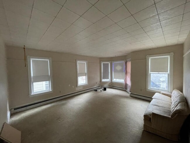 136 Pottsville St in Herndon, PA - Building Photo - Building Photo
