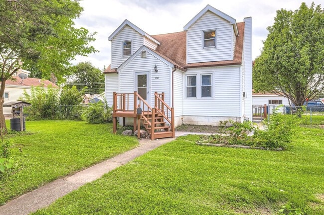 property at 200 44th Ave