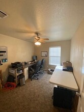 148 Sendero Dr in Huntsville, TX - Foto de edificio - Building Photo