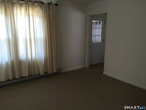 22 Windell Pl in Stamford, CT - Building Photo - Building Photo